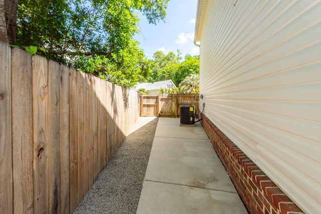 2001 Baltusrol Court, Summerville, SC 29483