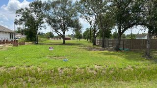 410 Texas Avenue, Arcola, TX 77583