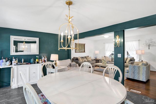 310 Cherokee Trl, Pensacola, FL 32506