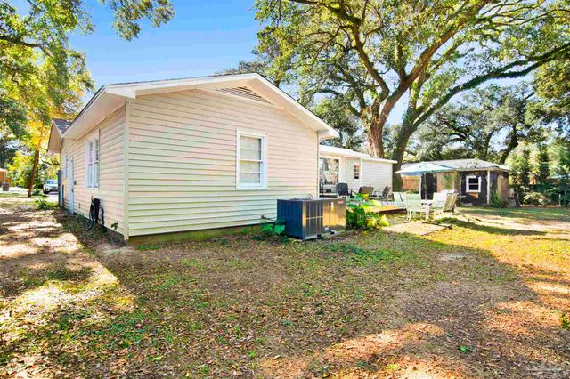 310 Cherokee Trl, Pensacola, FL 32506