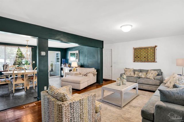 310 Cherokee Trl, Pensacola, FL 32506