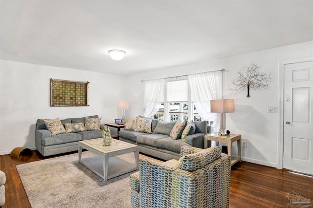 310 Cherokee Trl, Pensacola, FL 32506