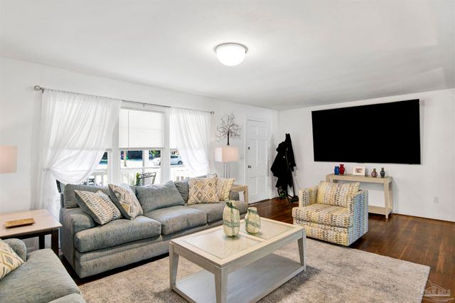 310 Cherokee Trl, Pensacola, FL 32506