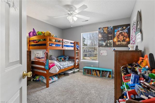 106 Pelican CV, Newport News, VA 23608