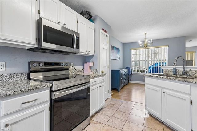 106 Pelican CV, Newport News, VA 23608