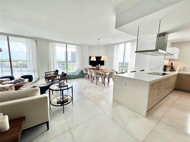 17111 Biscayne Blvd 1102, North Miami Beach, FL 33160