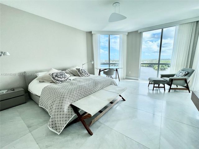 17111 Biscayne Blvd 1102, North Miami Beach, FL 33160