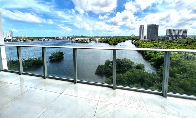 17111 Biscayne Blvd 1102, North Miami Beach, FL 33160