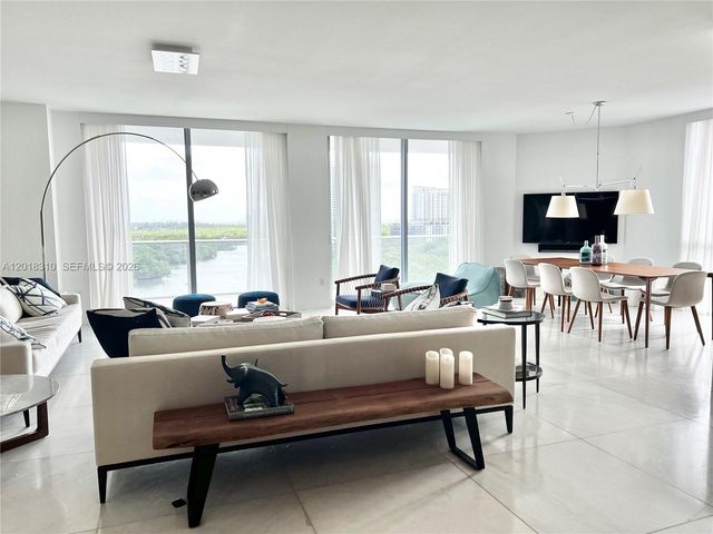 17111 Biscayne Blvd 1102, North Miami Beach, FL 33160