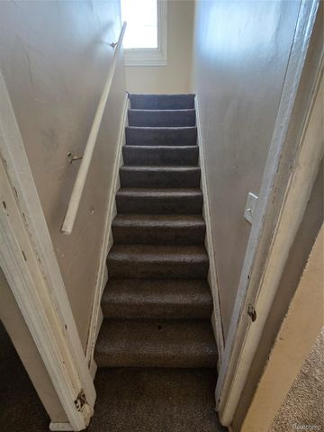 19475 Fenmore Street, Detroit, MI 48235