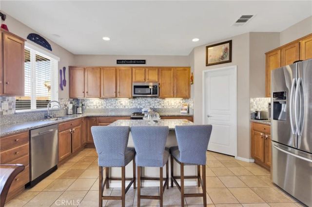 16732 Desert Lily Street, Victorville, CA 92394