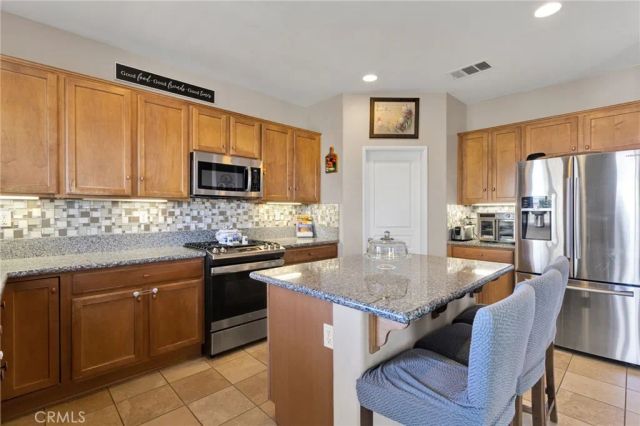 16732 Desert Lily Street, Victorville, CA 92394