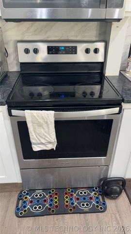 4225 E 2nd Place, Tulsa, OK 74112