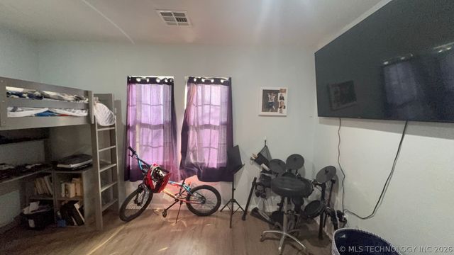 4225 E 2nd Place, Tulsa, OK 74112