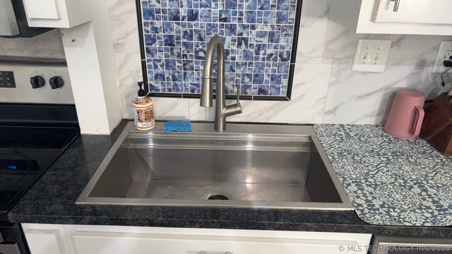 4225 E 2nd Place, Tulsa, OK 74112