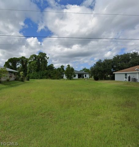 3614 NE 18th PL, Cape Coral, FL 33909