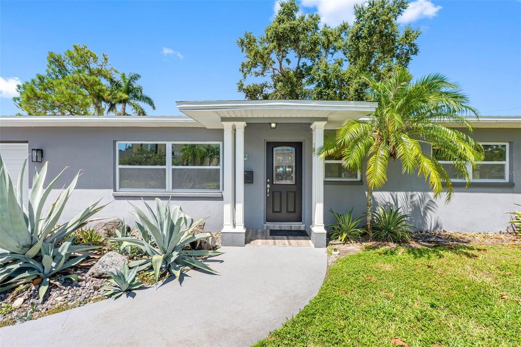 439 CAPRI WAY NE, St Petersburg, FL 33704