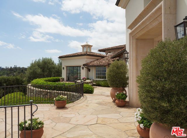 1502 E Mountain Drive, Santa Barbara, CA 93108