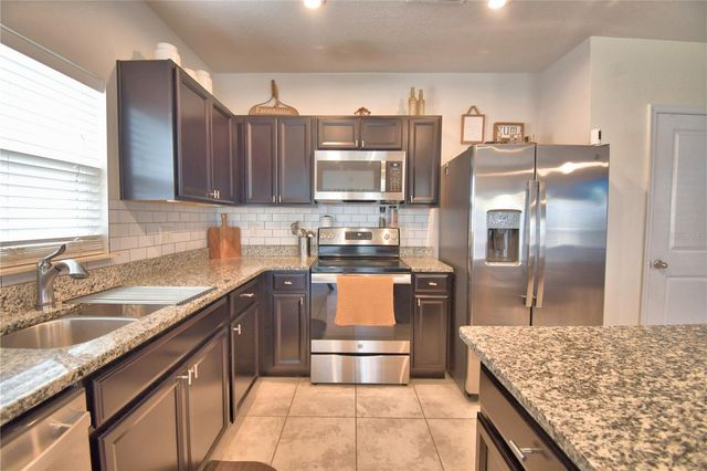 542 EAGLE LANDING BOULEVARD, Winter Haven, FL 33880