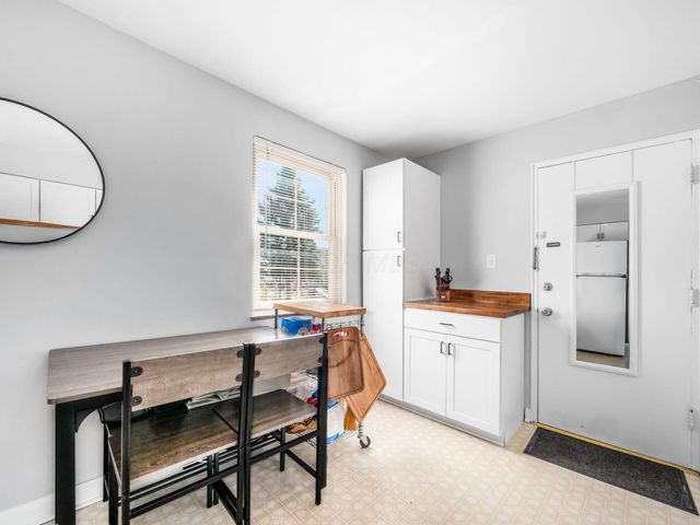 1775 Northwest Court, 105, Columbus, OH 43212