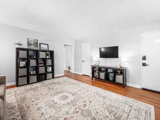 1775 Northwest Court, 105, Columbus, OH 43212