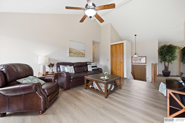 3503 S 152nd Street, Omaha, NE 68144