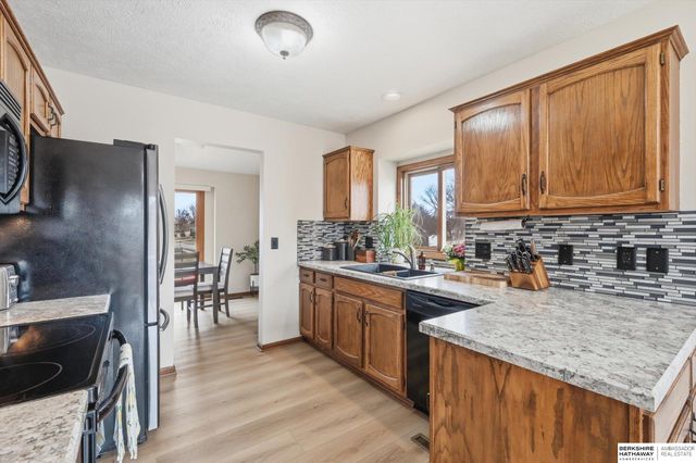 3503 S 152nd Street, Omaha, NE 68144