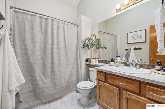 3503 S 152nd Street, Omaha, NE 68144