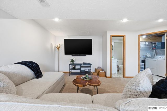 3503 S 152nd Street, Omaha, NE 68144