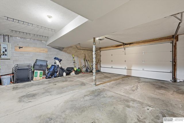 3503 S 152nd Street, Omaha, NE 68144