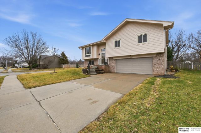 3503 S 152nd Street, Omaha, NE 68144