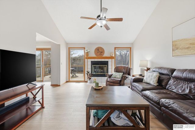 3503 S 152nd Street, Omaha, NE 68144