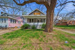 1017 W GILBERT Avenue, Peoria, IL 61604