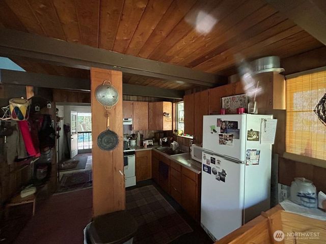 8516 Beaver Place, Marblemount, WA 98267