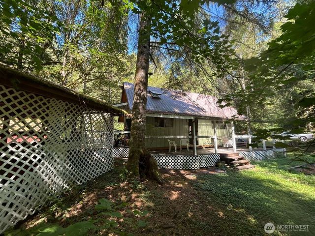 8516 Beaver Place, Marblemount, WA 98267