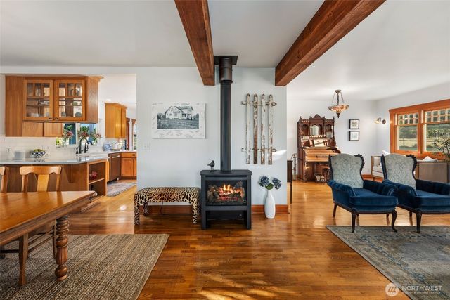 19621 SE 424th Street, Enumclaw, WA 98022