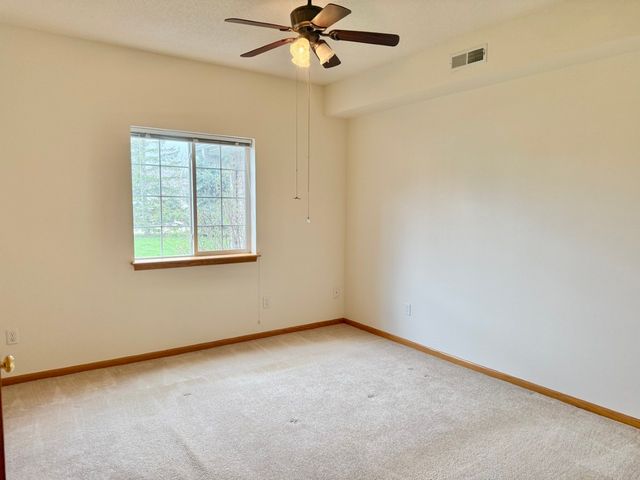 2706 Triple Crown Lane 1, Iowa City, IA 52240