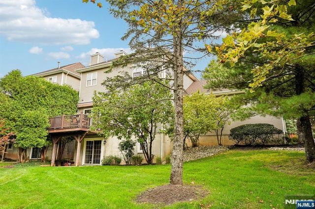 16 Langdale Road, Wayne, NJ 07470