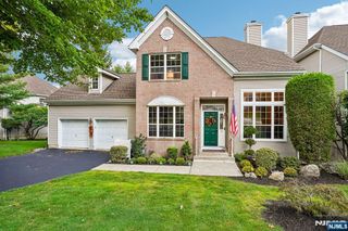 16 Langdale Road, Wayne, NJ 07470