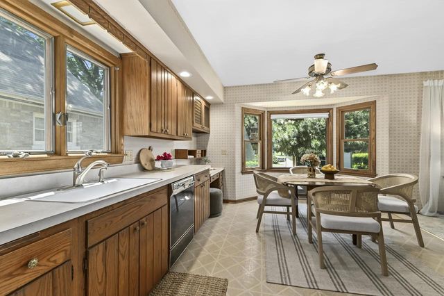 2963 N 70th STREET, Milwaukee, WI 53210
