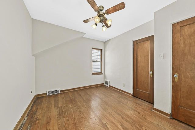2963 N 70th STREET, Milwaukee, WI 53210