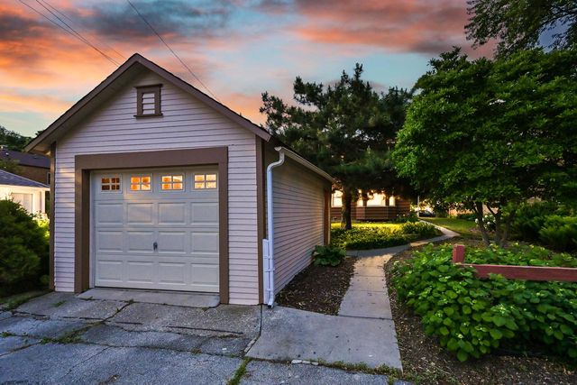 2963 N 70th STREET, Milwaukee, WI 53210