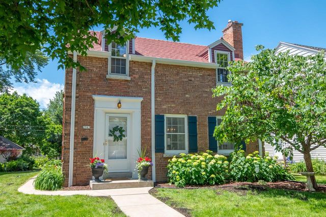 2963 N 70th STREET, Milwaukee, WI 53210