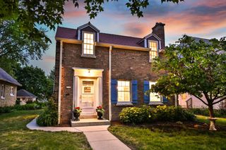 2963 N 70th STREET, Milwaukee, WI 53210