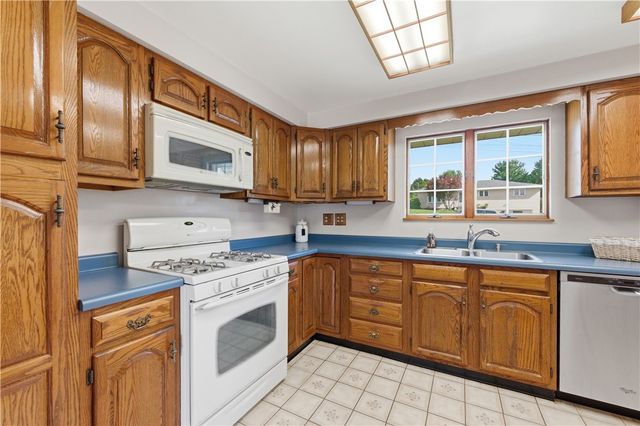 126 Bellpark Drive, Ross Twp, PA 15229