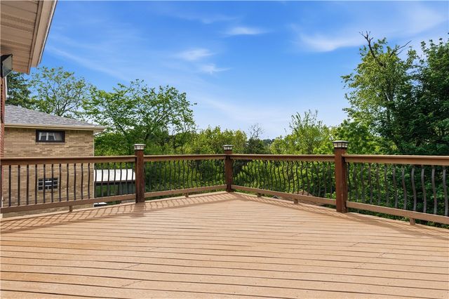 126 Bellpark Drive, Ross Twp, PA 15229