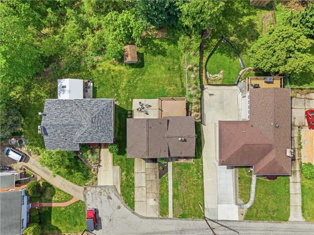 126 Bellpark Drive, Ross Twp, PA 15229