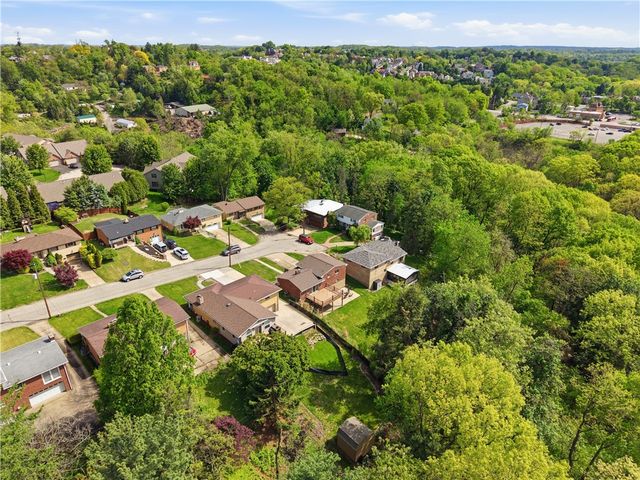 126 Bellpark Drive, Ross Twp, PA 15229