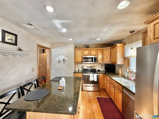 28 Elmwood Drive, Seymour, CT 06483