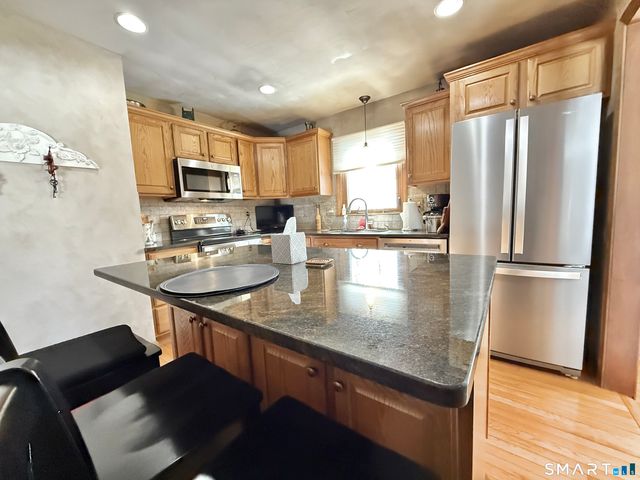 28 Elmwood Drive, Seymour, CT 06483